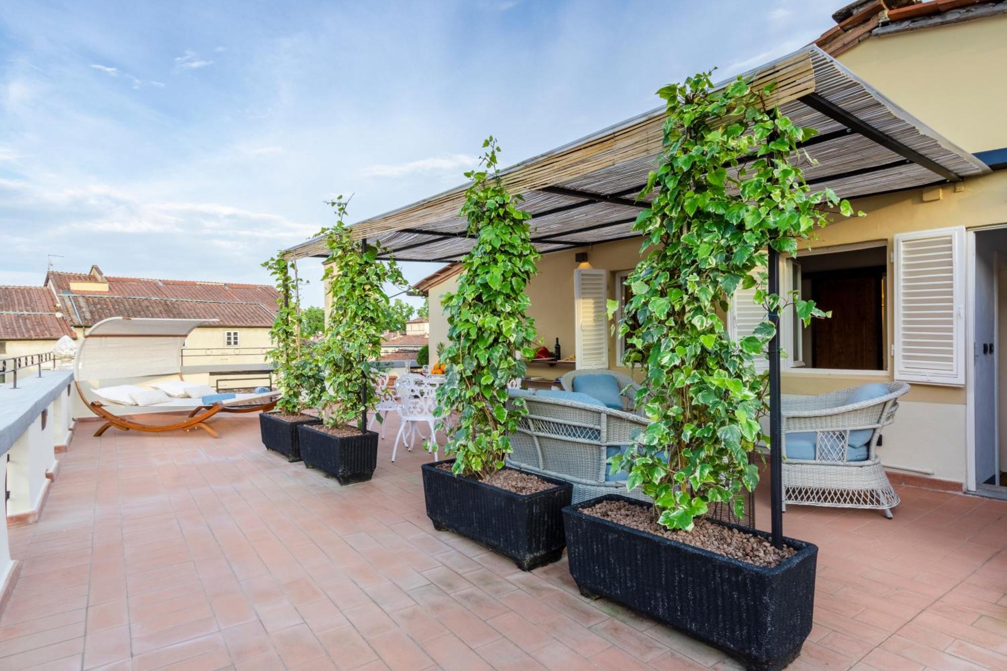 Attico Con Grande Terrazza Sulla Citta * Lucca
